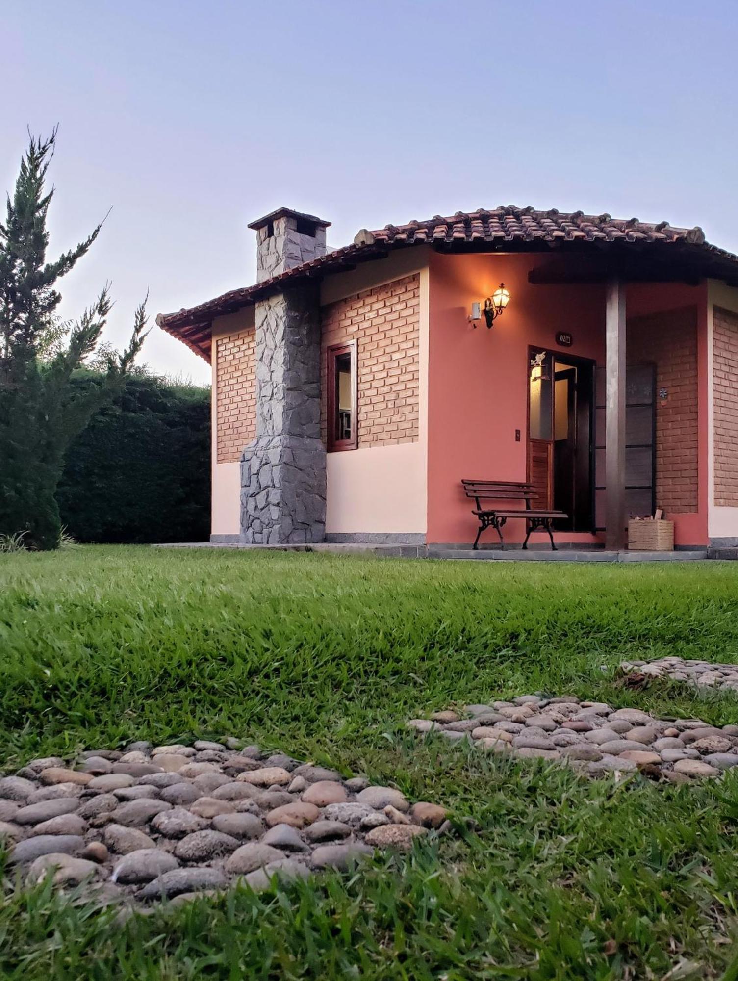 Pousada Vila Minas Itanhandu Exterior photo